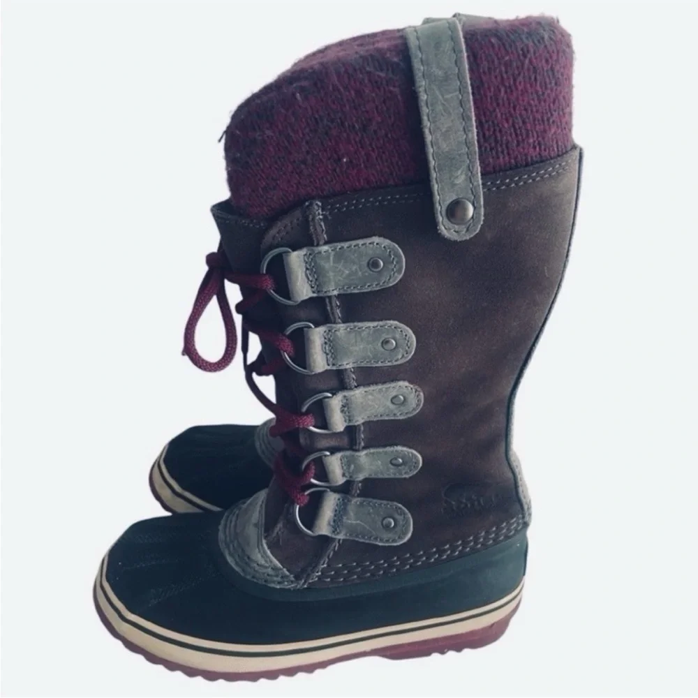 SOREL JOAN OF ARCTIC Waterproof Laced Boots Womens Size 5